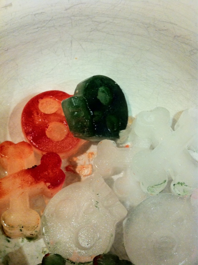 [Image: Image by @bperry - Halloween ice cubes on Propic]