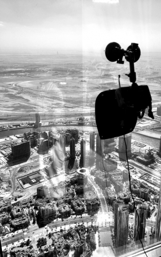 [Image: Image by @PhilipBloom - Camera mounted upside down with Lenskirt 17mm TS shot. 152nd floor on Propic]