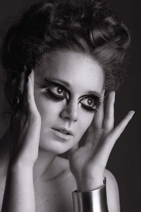 [Image: Shona Tait by @Bruce - The Studio - Edinburgh on Propic]