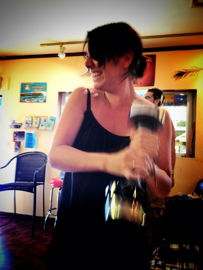 [Image: Image by @PhilipBloom - The lovely @sestela72 getting in shape with the #shakeweight :) on Propic]