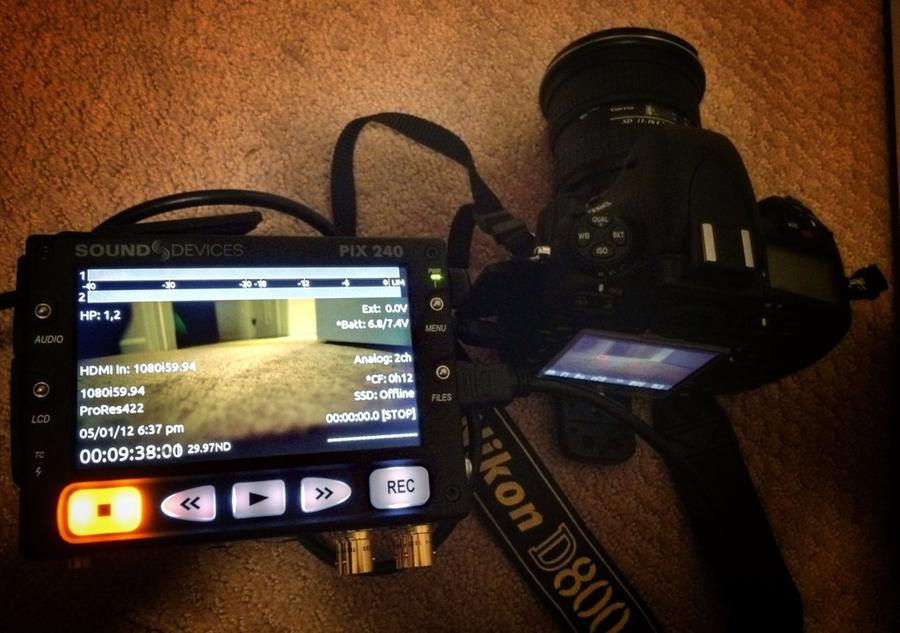 [Image: Image by @PhilipBloom - Checking out the #NikonD800 clean HDMI out with the rather lovely @sounddevices #pix240. Proper tests tomorrow on Propic]