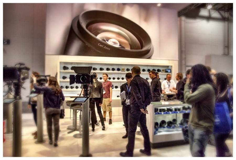 [Image: Photo1 by @MNS1974 - @zeiss booth at NAB on Propic]