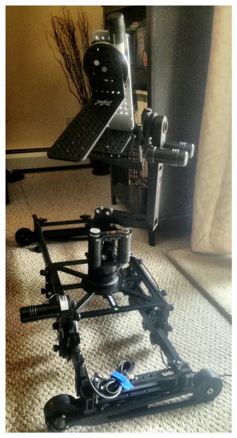[Image: Photo1 by @MNS1974 - 4 Axis @kesslercrane action.  Shuttle Pod full size, rev head, turntable on Propic]