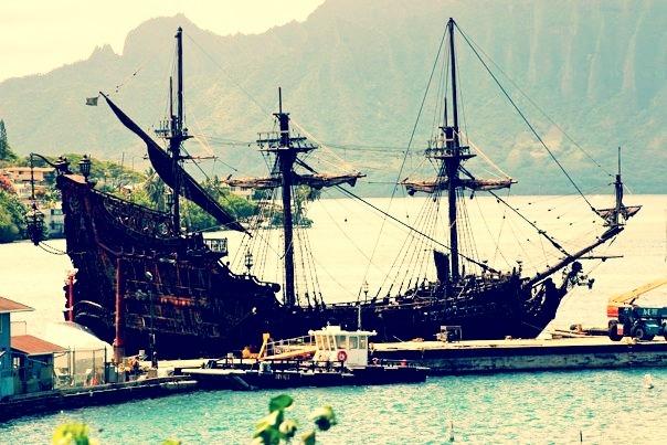 [Image: Image by @KrishanBansal - Old picture I took of the Pirates of the Caribbean film being produced in Kanehoe, Hawaii back in 2010. on Propic]
