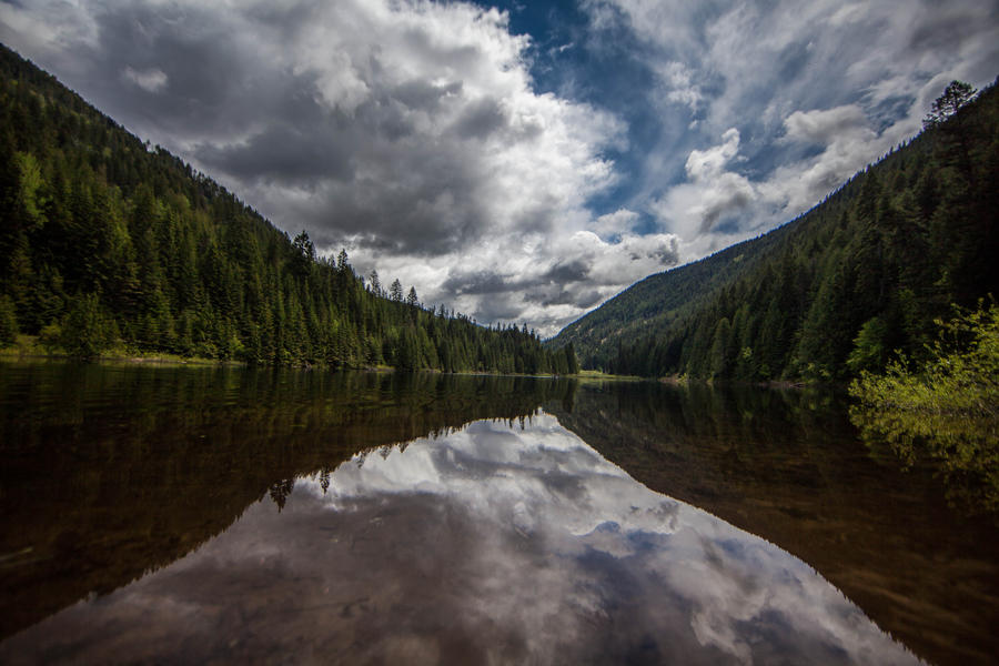 [Image: Nelson, BC by @PrestonKanak - Still frame from timelapse at Nelson, BC. on Propic]