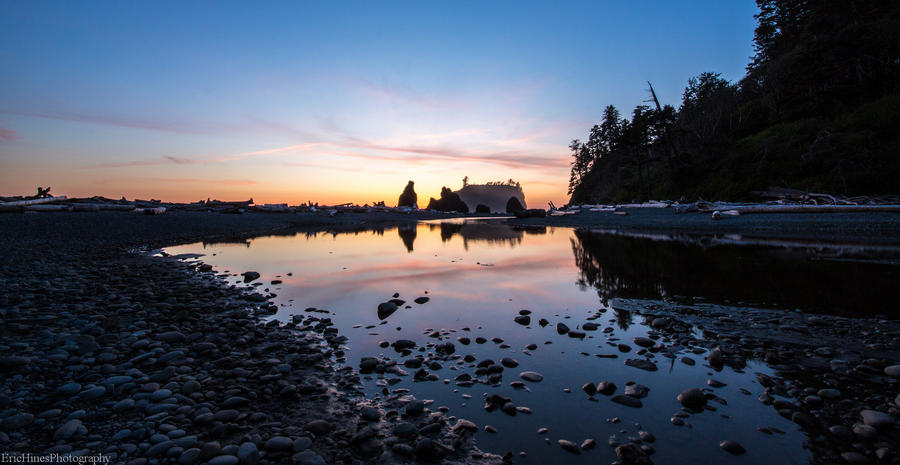 [Image: PX0C0155 by @EricHinesPhotos - Sunset reflections at Ruby Beach in the Olympic Peninsula, Washington on Propic]