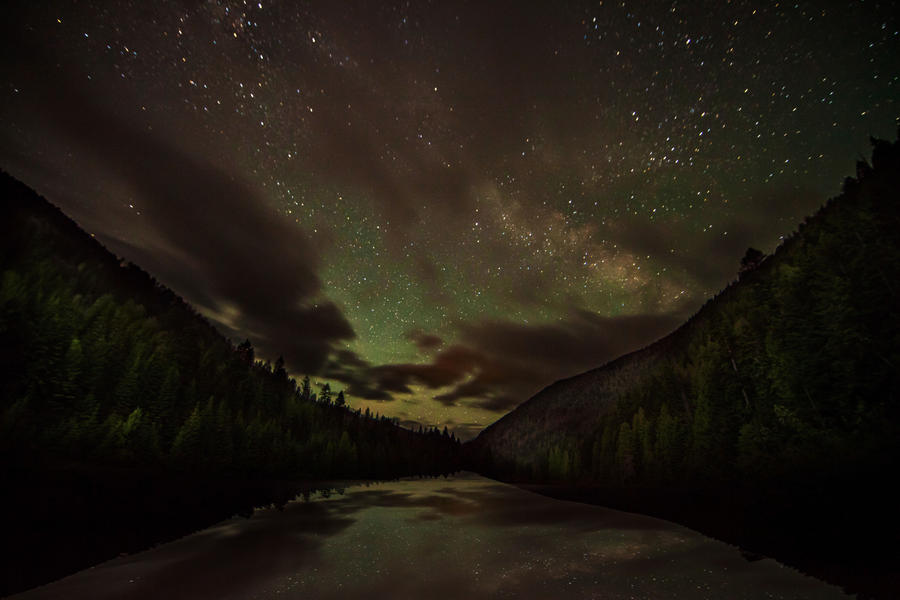 [Image: Astro - Nelson, BC by @PrestonKanak - Still frame from astro timelapse in Nelson, BC. on Propic]