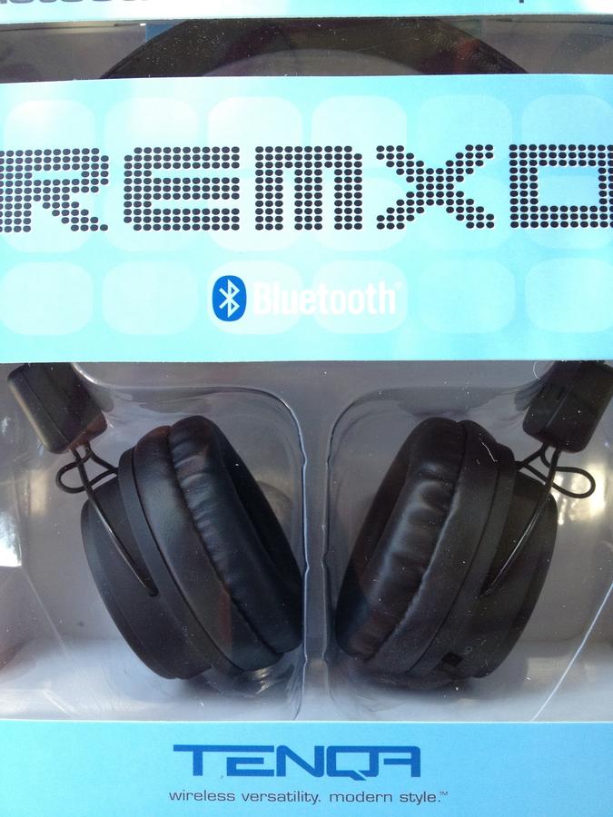 [Image: Image by @goforjared - Quick Take on these bad boys pending! $40 #wireless #headphones @tenqa try something new. on Propic]