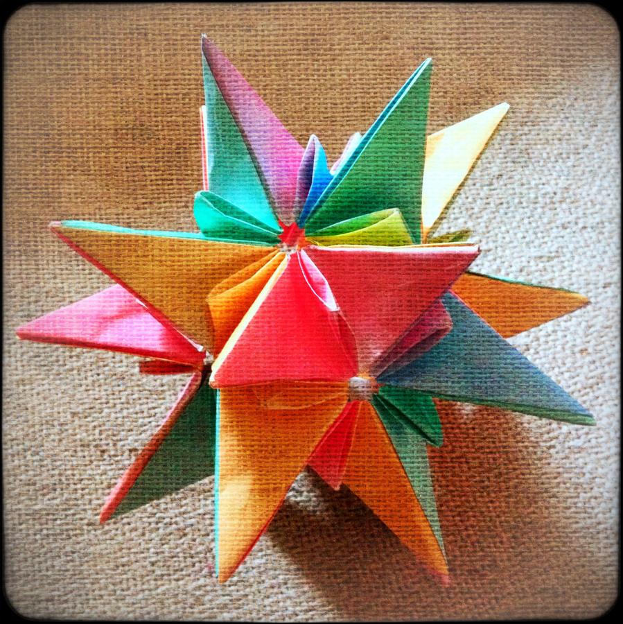 [Image: Kusudama 3 by @MissHBomb - Another colorful Kusudama (Origami Ball) complete! Nice.  on Propic]