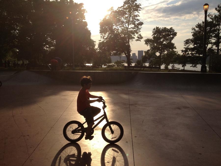 [Image: Image by @jasondiamond - So proud of my 5.5yr old little guy for shredding his first skatepark on his bike today. No fear AND wearing crocs. on Propic]