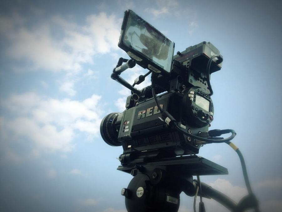 [Image: Image by @tomguilmette - Red MX all ready for fireworks. 4k R3D Zeiss cp2 21mm Vinten 10AS tripod on Propic]