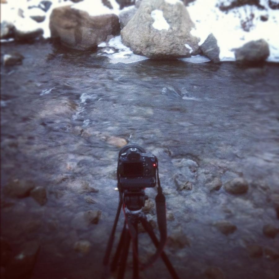 [Image: Image by @KrishanBansal - Shooting timelapse in the middle of a frozen stream. on Propic]