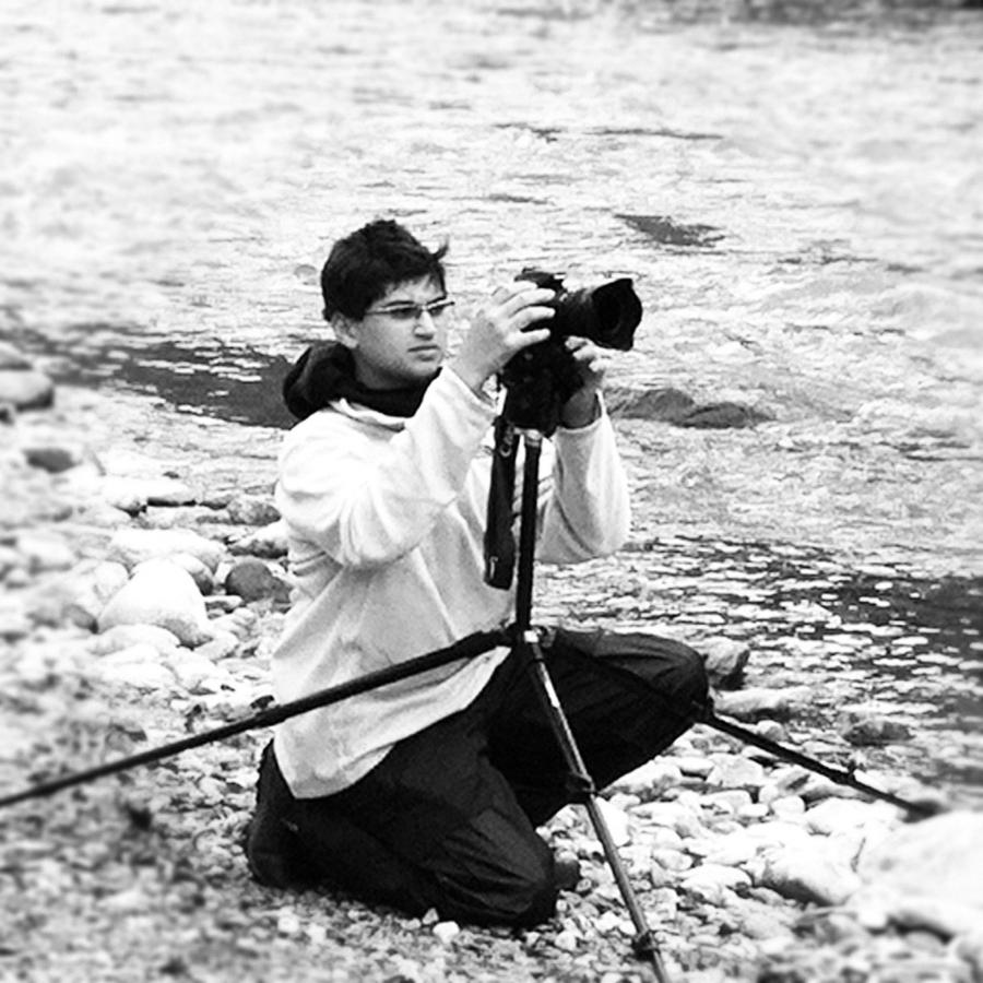 [Image: Image by @KrishanBansal - Shooting timelapse on the Colorado River. on Propic]